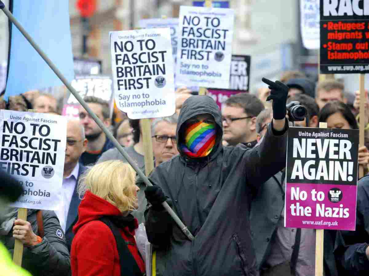 Bromley to come out once more against the fascist far right