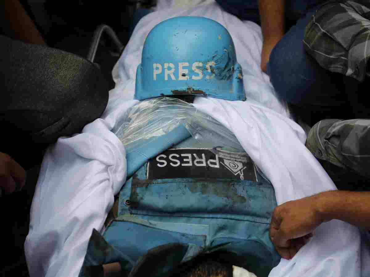 Gaza journalists plea with international media to get on the ground
