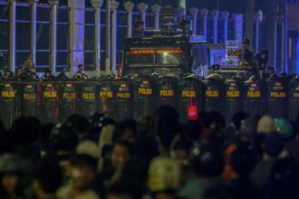 Authorities must investigate violent crackdown on protests