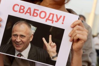 Belarus: Released prisoner Mikalai Statkevich forcibly disappeared after refusing to be exiled