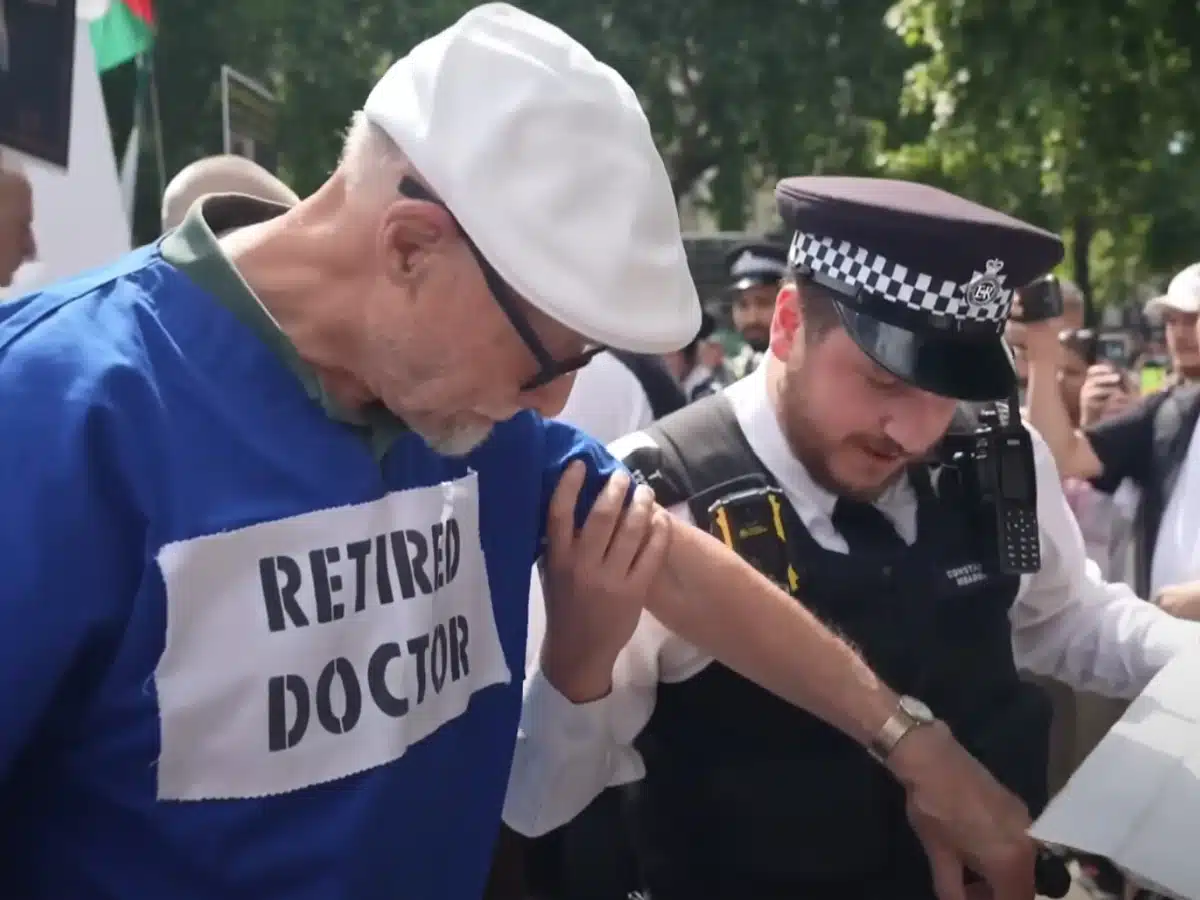 Defend Our Juries urge Met Police to stop arrests ahead of demo