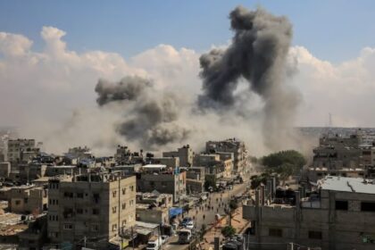 Israel deepens Gaza's isolation by cutting the internet to the Strip