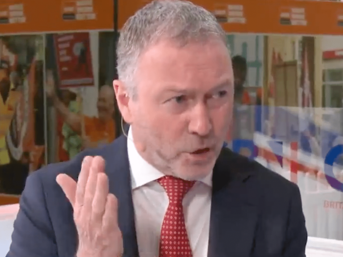 Labour housing minister freaks out when questioned on housing