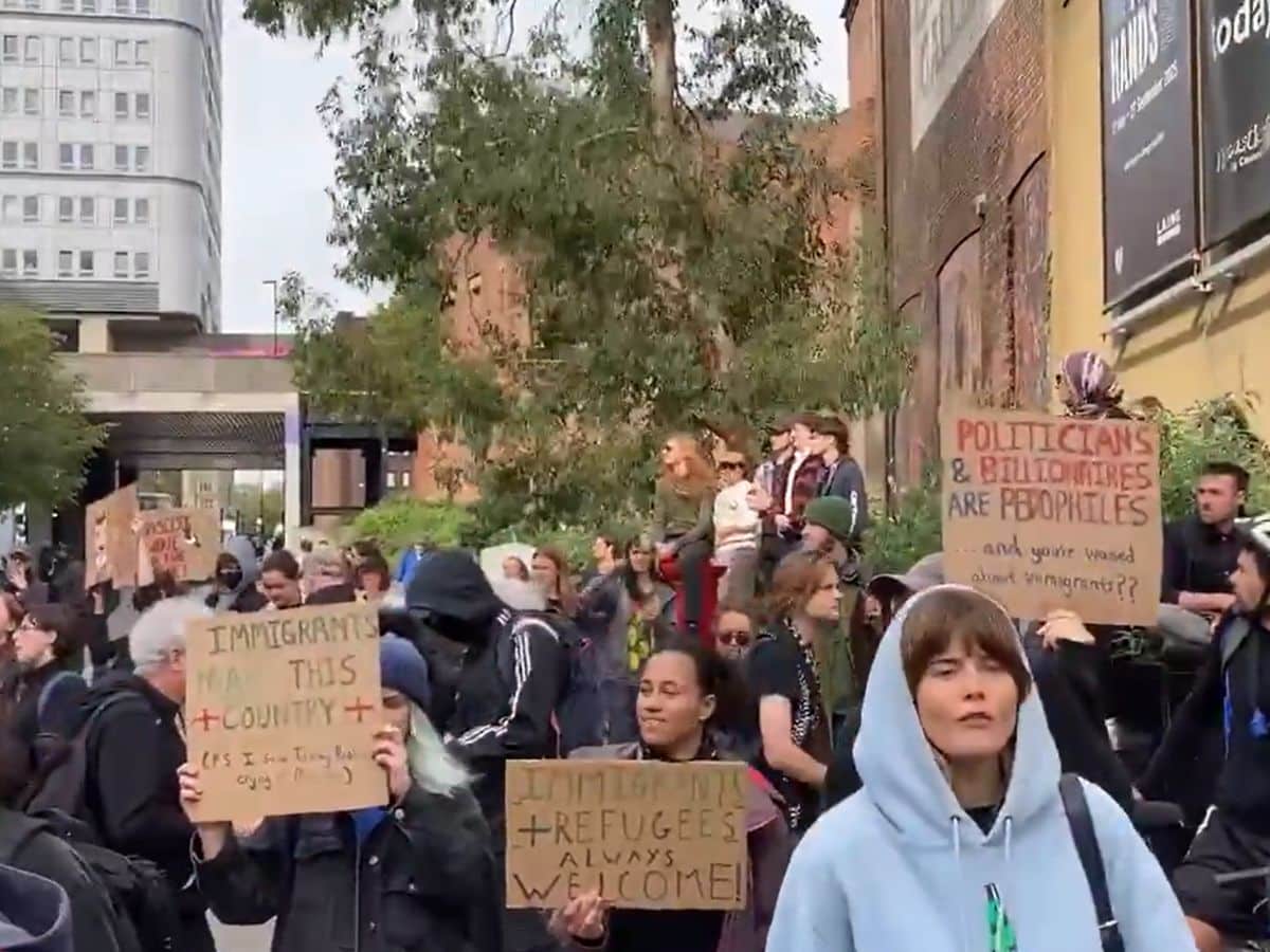 Newcastle far-right fascists outnumbered by anti-racist protesters