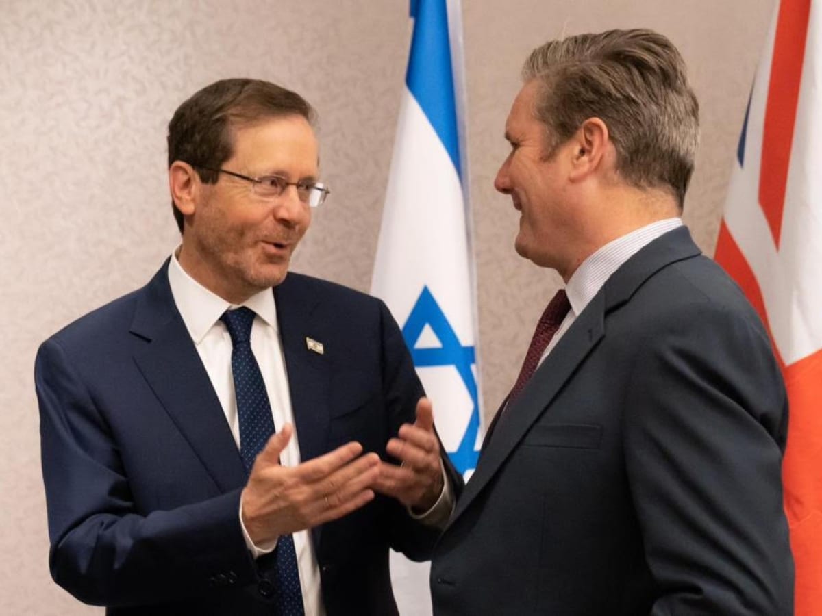 Number 10 refuses say if Starmer regrets welcoming Herzog