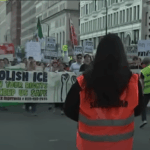 Protesters block ICE operation in Chicago