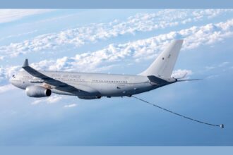 RAF refuelling plane circling over Doha during Israeli terror attack