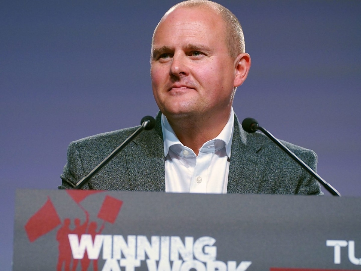 TUC chief Paul Nowak blasts Farage's 'working class cosplay'