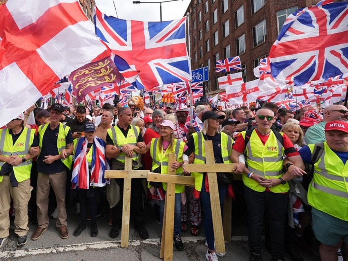 The far right is hijacking the cross. Institutions are letting it happen