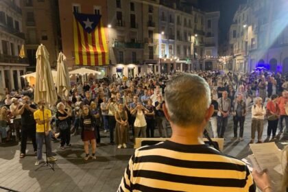 Welsh independence delegation visit Catalonia