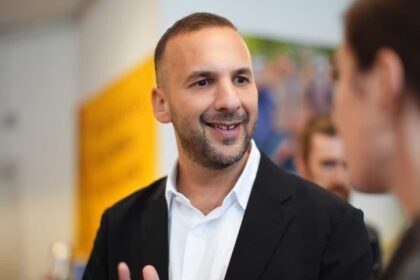 Zack Polanski says media, political lies are stopping nationalisation