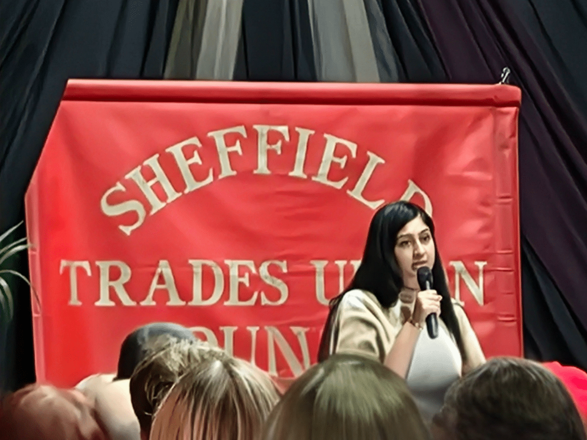 Zarah Sultana receives rapturous response from Sheffield crowd
