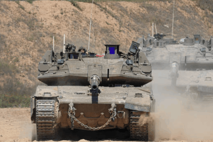 Breaking: Israeli tanks open fire on civilians in northern Gaza