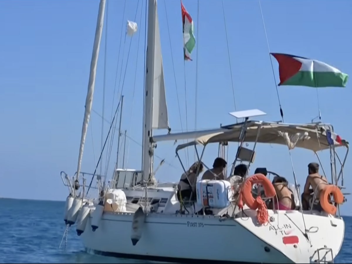 British government abandons British flotilla activists