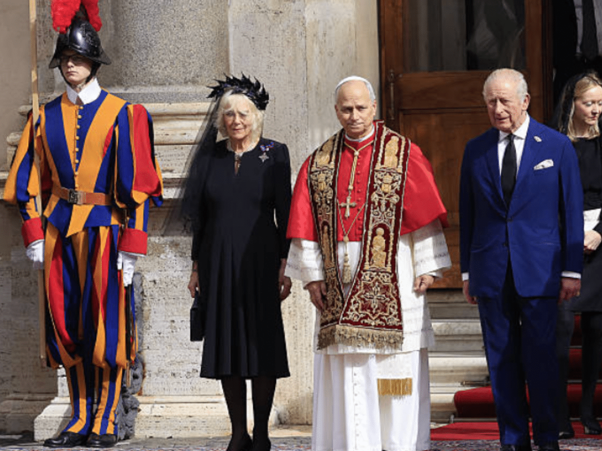 Charlie meets the Pope, Orangemen fuming