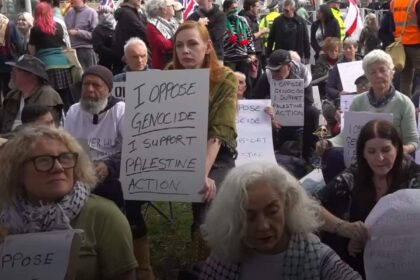 Defend Our Juries defy Met appeals to postpone protest