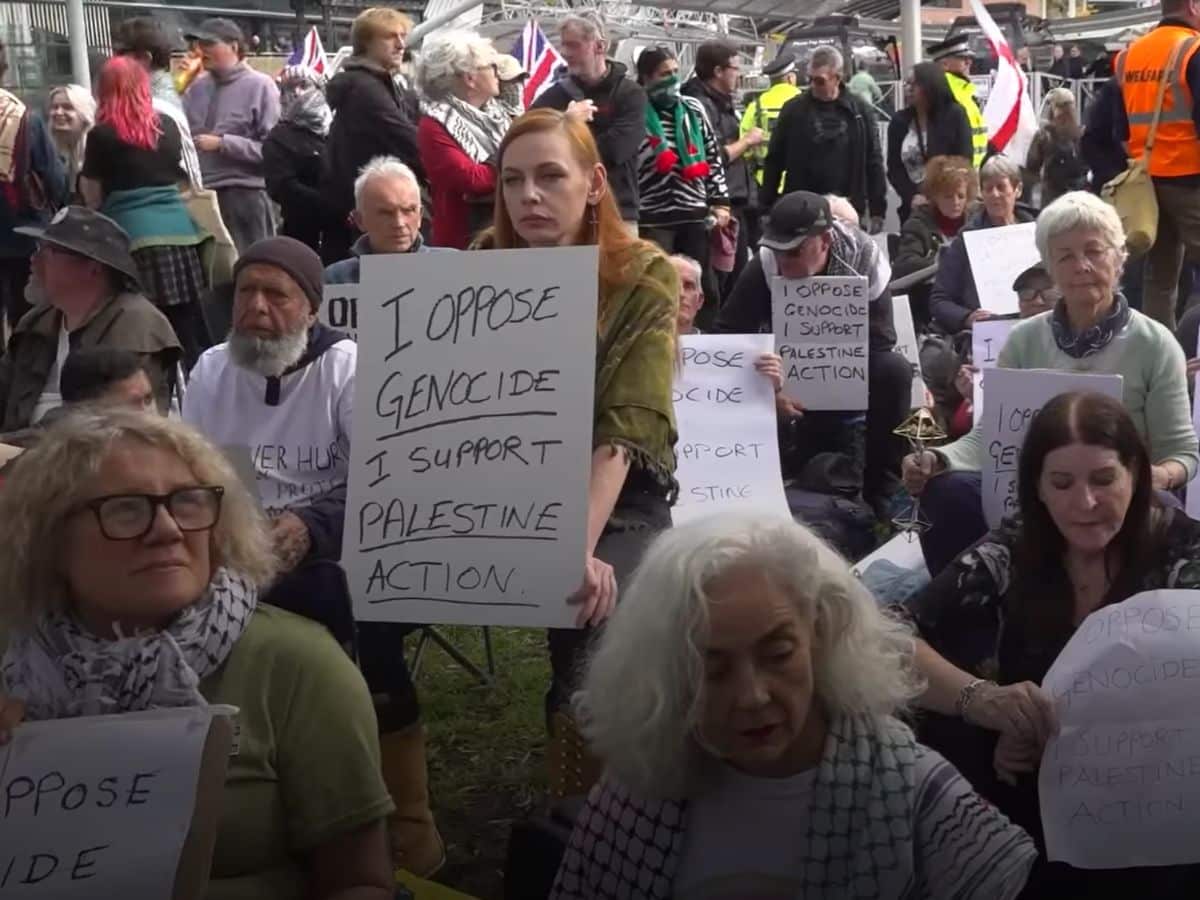 Defend Our Juries defy Met appeals to postpone protest