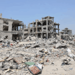 Gazans return to Israel's unexploded bombs in their homes