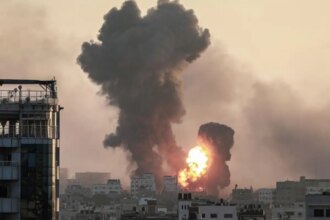 Israel abducts at least 24 Palestinians near Rafah, Gaza