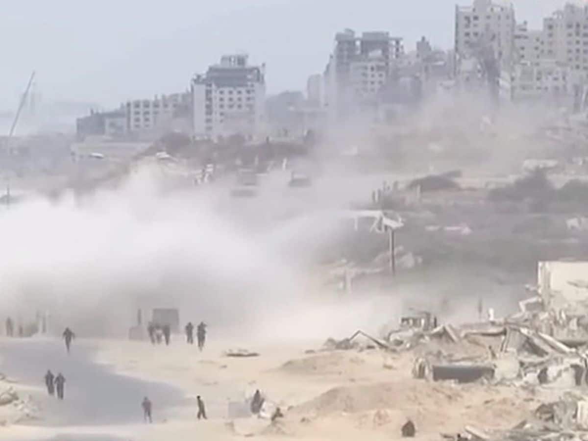 Israel appear to immediately violate ceasefire