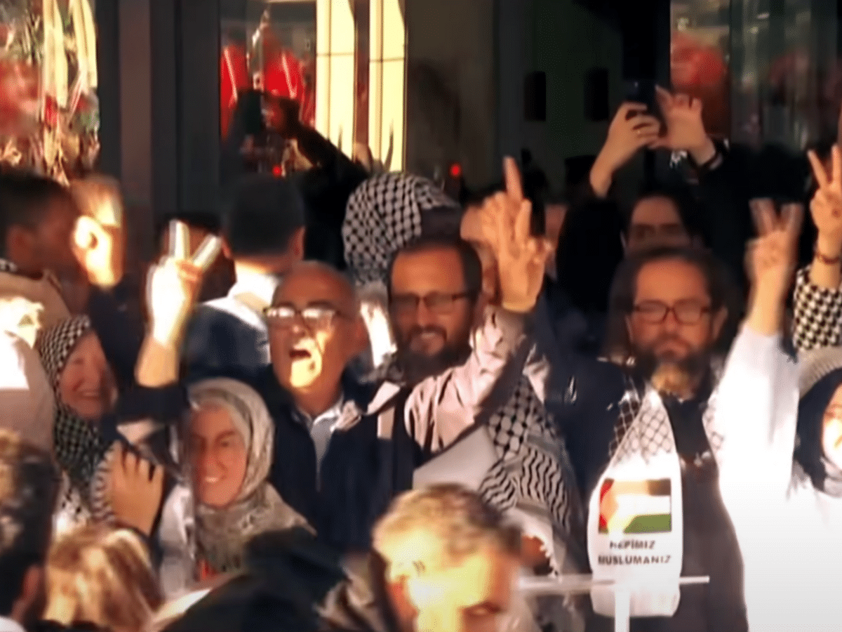 Israel beats and abuses Global Sumud Flotilla activists