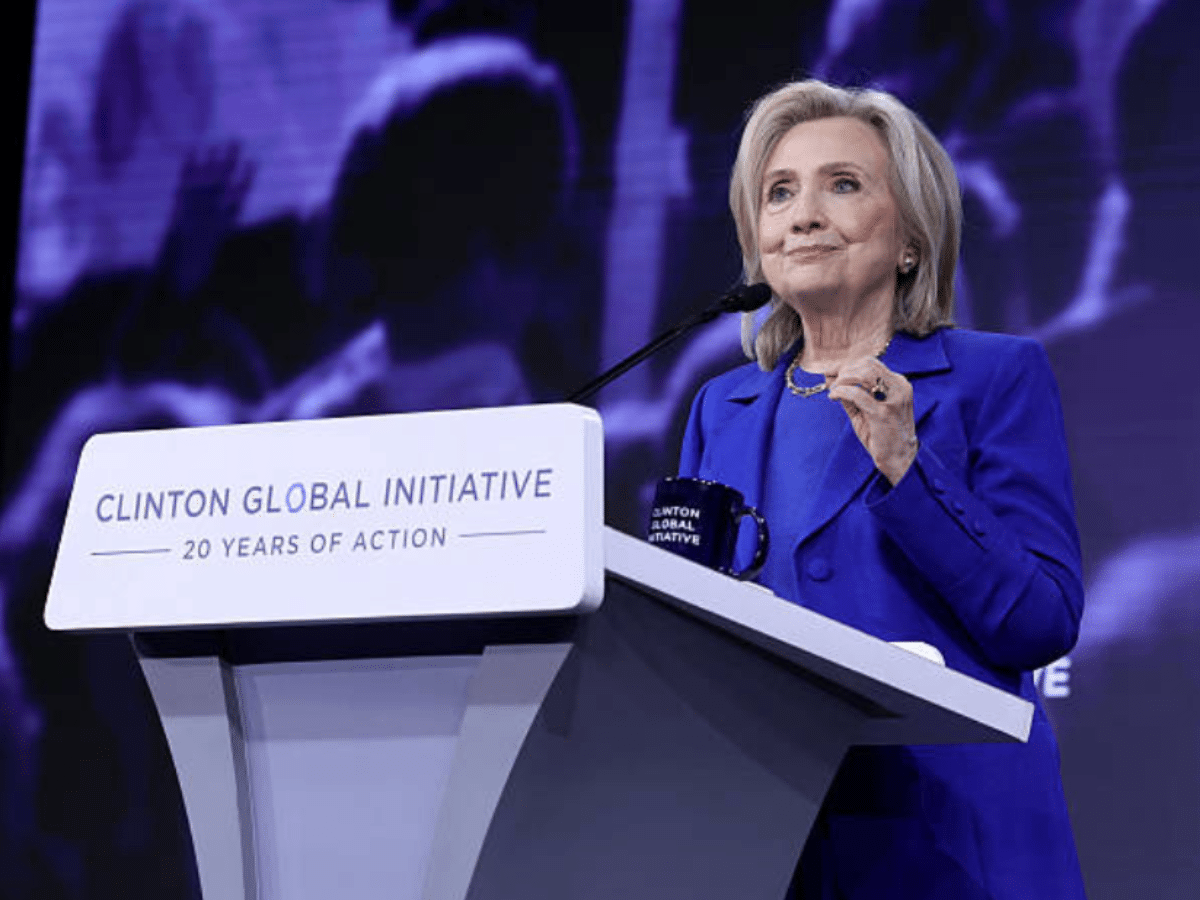 Protesters call out Queen's Uni Belfast links to Hillary Clinton again