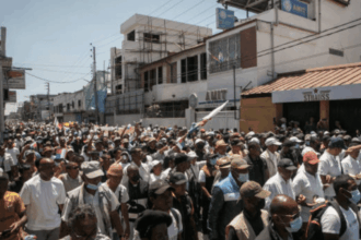 Soldiers join Madagascar protests