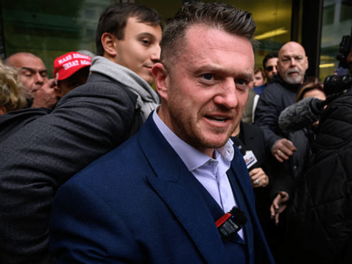 Tommy Robinson pisses off to Israel