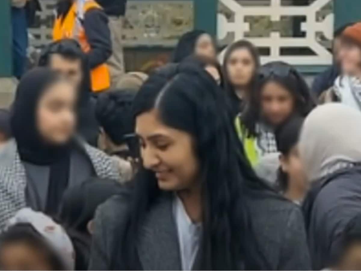 Zarah Sultana leads March for Your Party in Huddersfield