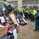 Cops swarming around peaceful protesters is highly disturbing