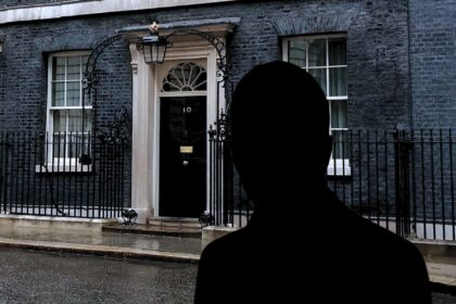 Downing Street aide asks Met head to arrest 93-year-old protester