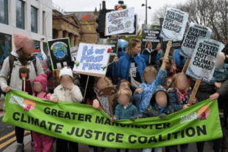 Far-right thugs attack women at climate march