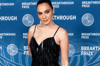 Gal Gadot wins bullshit Israeli prize
