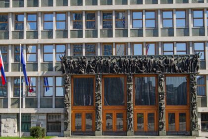 Slovenia: MPs must reject draconian ‘security’ bill which puts rights at risk and targets Roma community