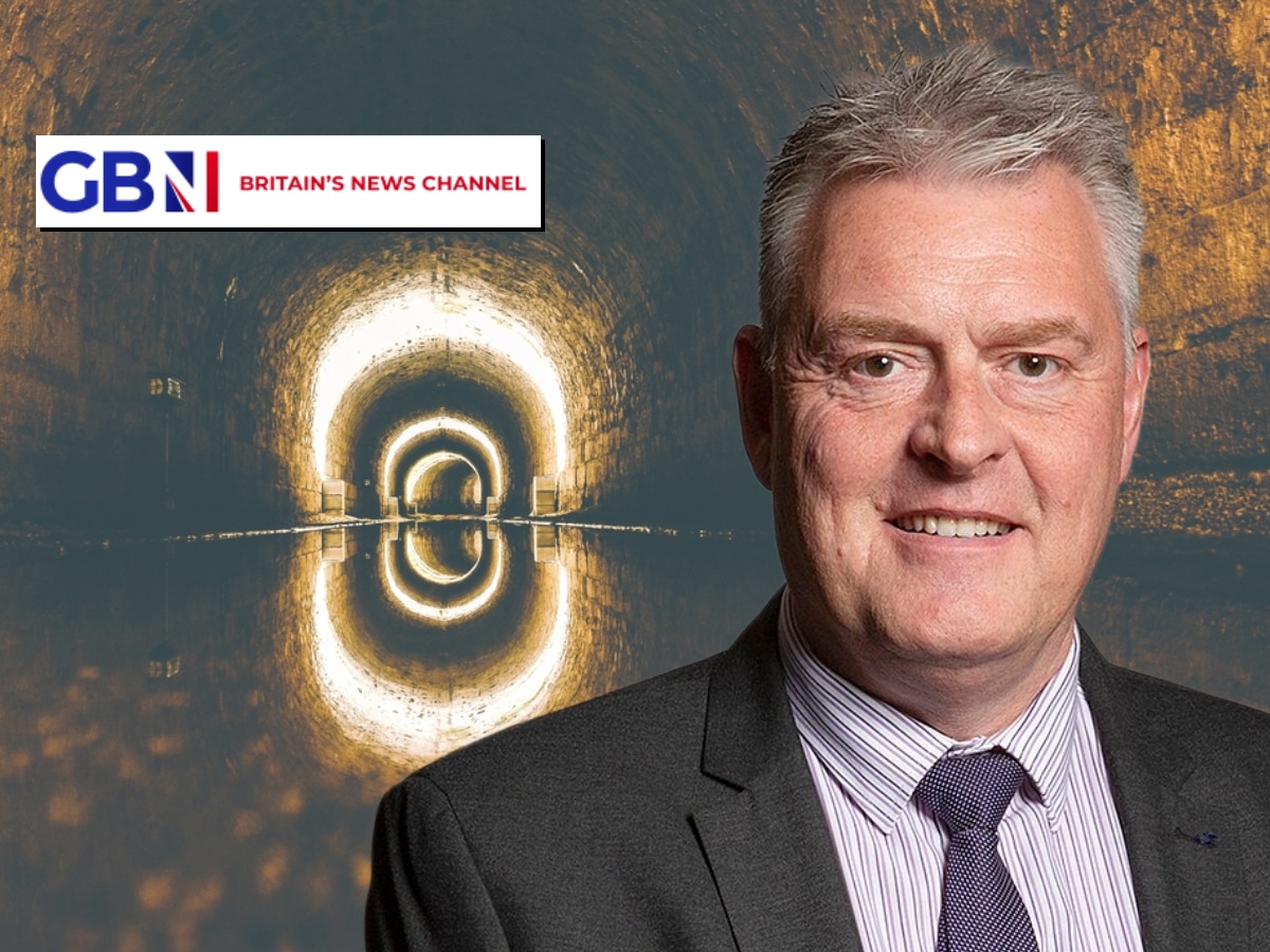 Smug Reform MP defends racist network which employs him