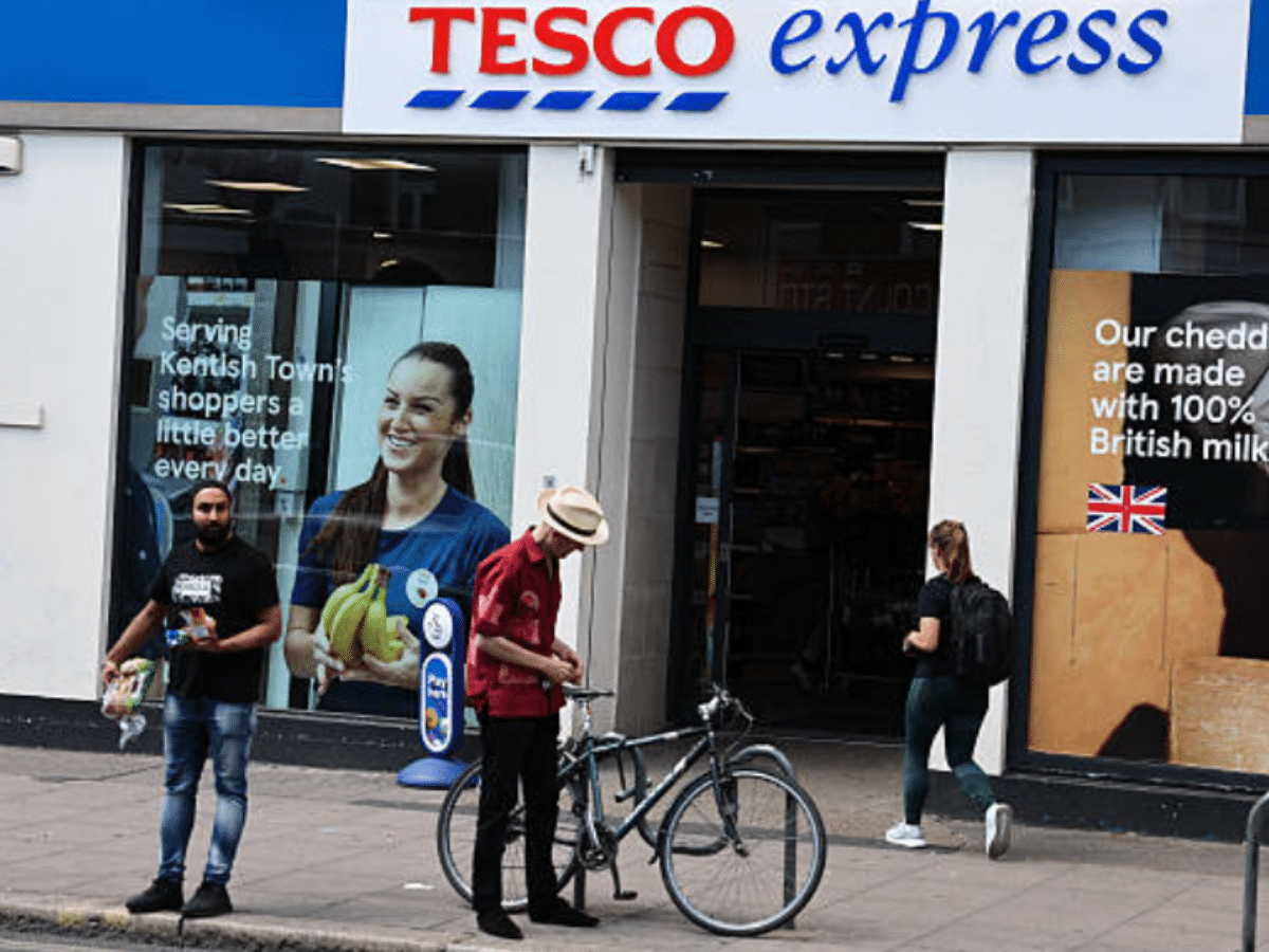Tesco worker refuses to sell Israeli products