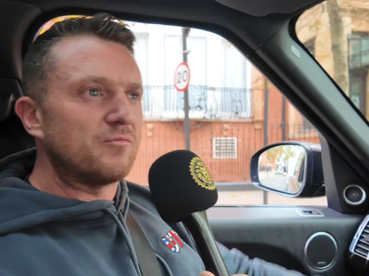 Tommy Robinson escapes terror offence