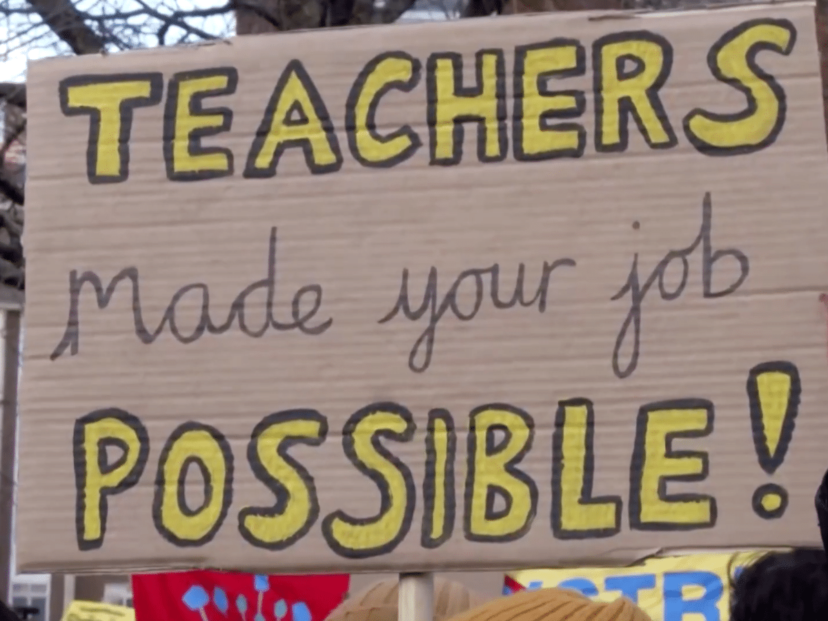 UK teachers announce January strike