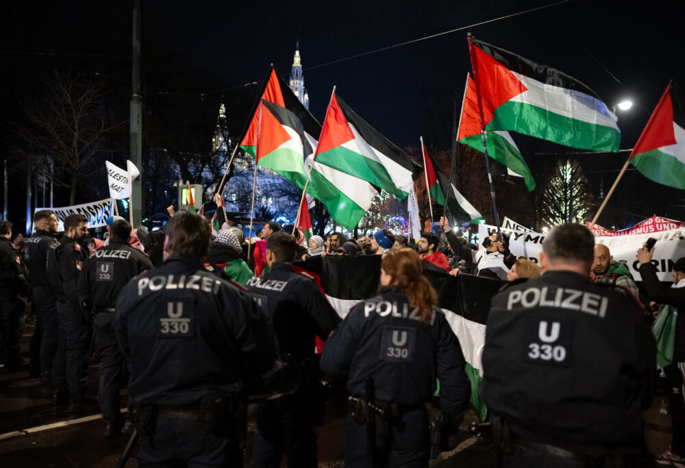 Austria: Crackdown on Palestinian solidarity has triggered significant chilling effect