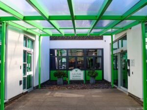 Read more about the article Support staff at Leicester school to escalate strike campaign