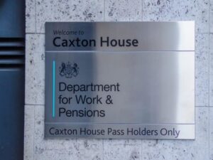 Read more about the article DWP urged to guarantee lifetime disability benefits for people with terminal illness