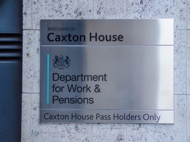 Read more about the article DWP urged to guarantee lifetime disability benefits for people with terminal illness