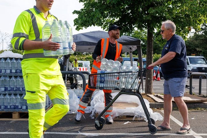 Read more about the article Private water company leaves thousands dry amid record May heatwave