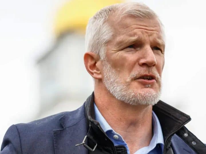 Read more about the article Ex-defence minister Al Carns condemns ‘unbelievable’ waste of war industry
