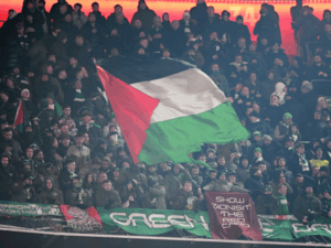 Read more about the article Celtic fan groups unite in opposition over Robbie Keane appointment