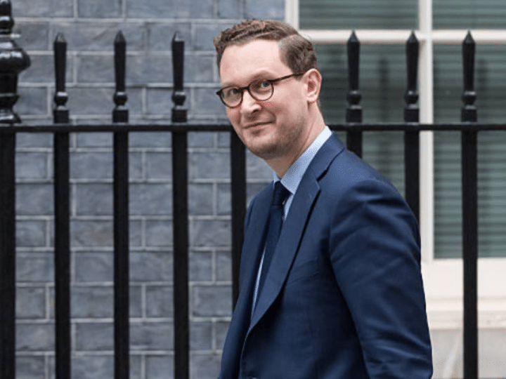 Read more about the article Starmeroid would-be leader Darren Jones cosied up to Mandelson