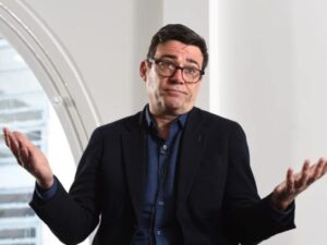 Read more about the article War bonds and socialism ‘reassure’ Burnham’s financiers