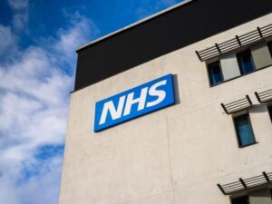 Read more about the article International trans health bodies express “deep concern” for NHS ban on HRT for under-18s