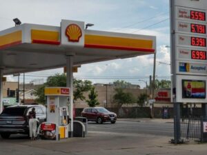 Read more about the article “Drill, baby, drill’ backfires: Trump’s illegal war may trigger permanent shift away from oil