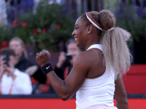 Read more about the article Serena Williams makes winning return at Queen’s with confident doubles victory